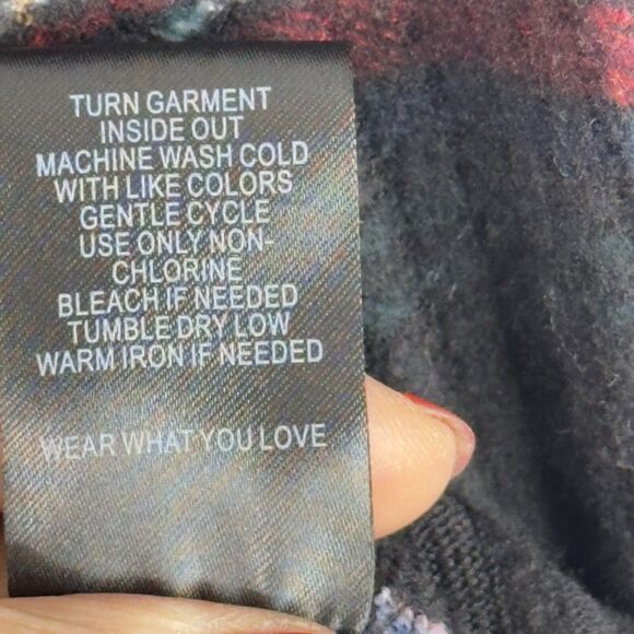 Torrid Plus 1X Plaid Waffle Knit Surplice V-Neck Top Red Black‎ Long Sleeve - Picture 8 of 12